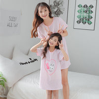 Mother Daughter Dressing Gown Nightdress Mom and Me Clother Girls Princess Dress Baby Pajamas Nightgown Cotton Causal Homewear