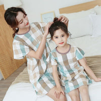 Mother Daughter Dressing Gown Nightdress Mom and Me Clother Girls Princess Dress Baby Pajamas Nightgown Cotton Causal Homewear