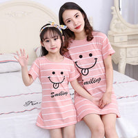 Mother Daughter Dressing Gown Nightdress Mom and Me Clother Girls Princess Dress Baby Pajamas Nightgown Cotton Causal Homewear