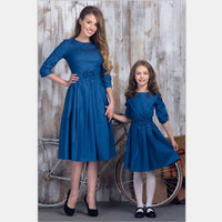 Mother Daughter Matching Clothes Ladies Baby Girl Dress Mother Daughter Mommy and Me Dresses O-neck Five Sleeve Family Clothes